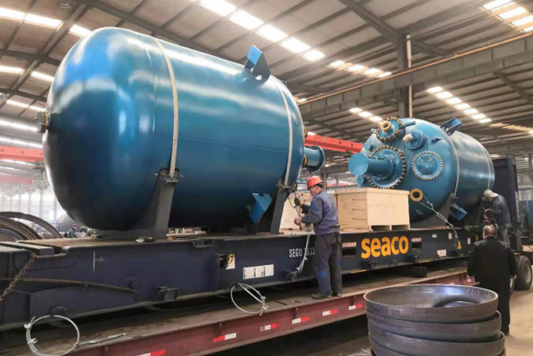 Glass lined reactor to Korea